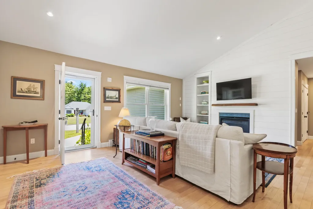 21 Dolphin Avenue Old Orchard Beach ME 04064
