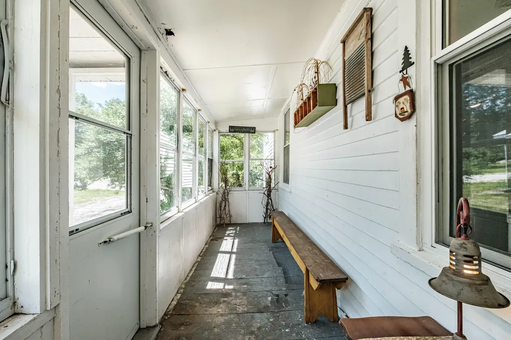 173 Greenwood Road Norway ME 04268