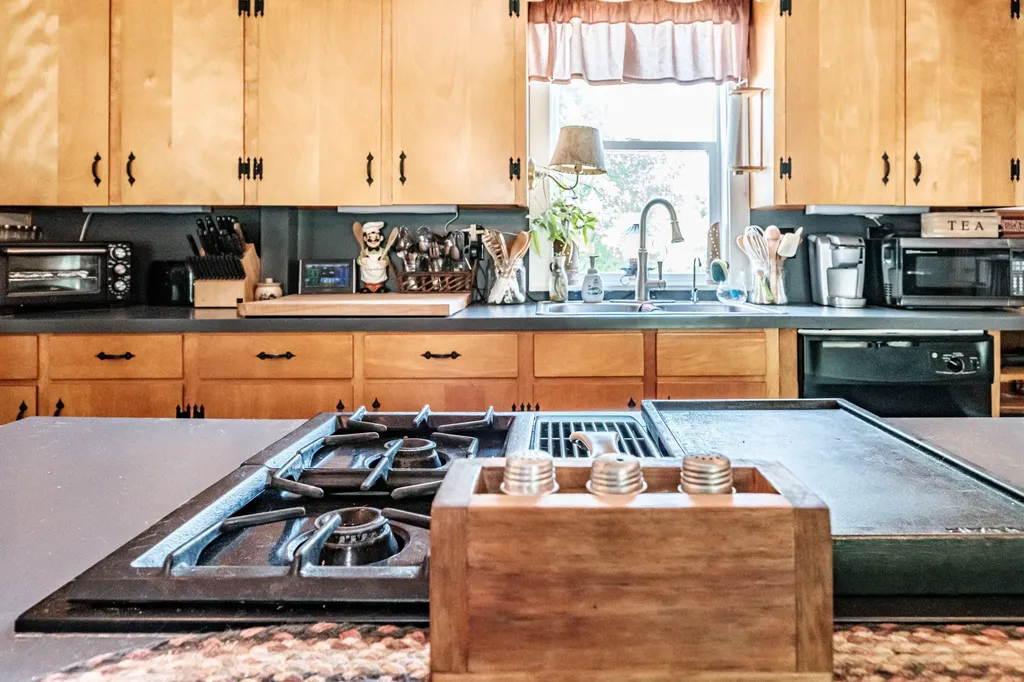173 Greenwood Road Norway ME 04268