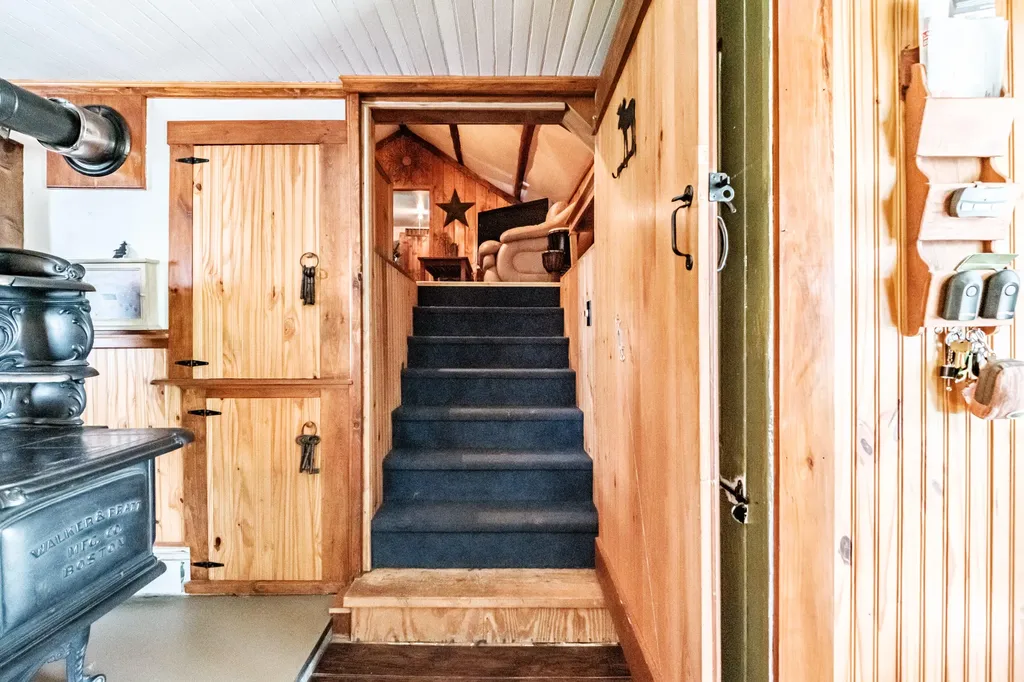 173 Greenwood Road Norway ME 04268