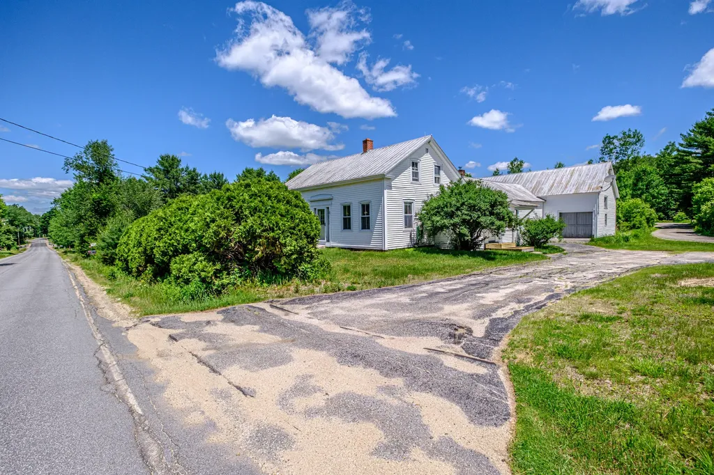173 Greenwood Road Norway ME 04268