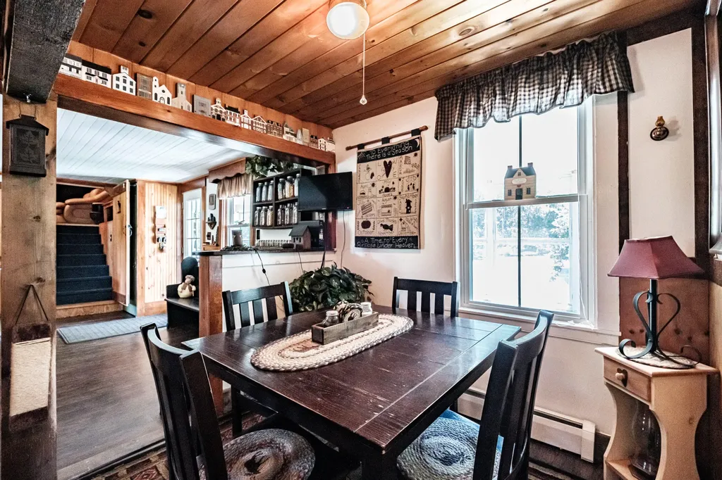 173 Greenwood Road Norway ME 04268