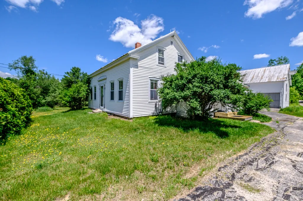 173 Greenwood Road Norway ME 04268