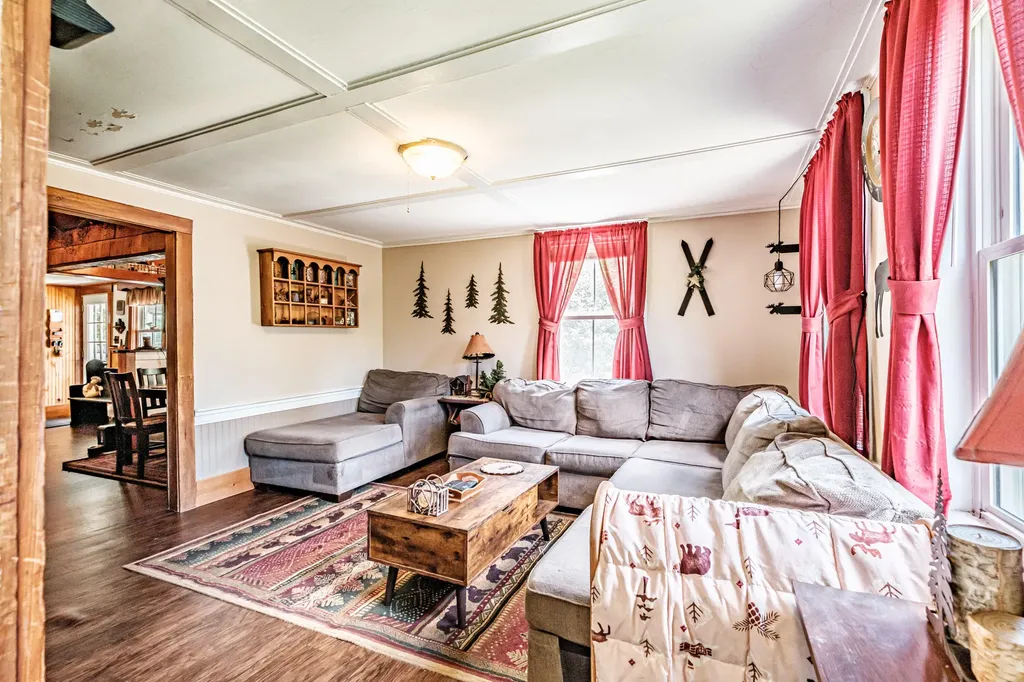 173 Greenwood Road Norway ME 04268