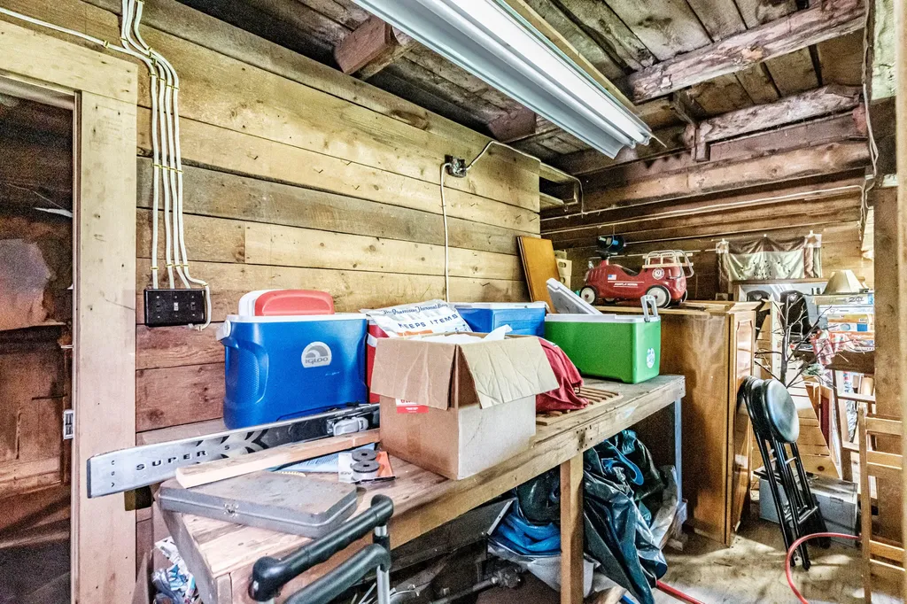 173 Greenwood Road Norway ME 04268