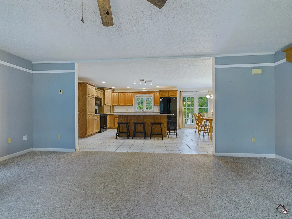 27 Hardwood Circle Belgrade ME 04917