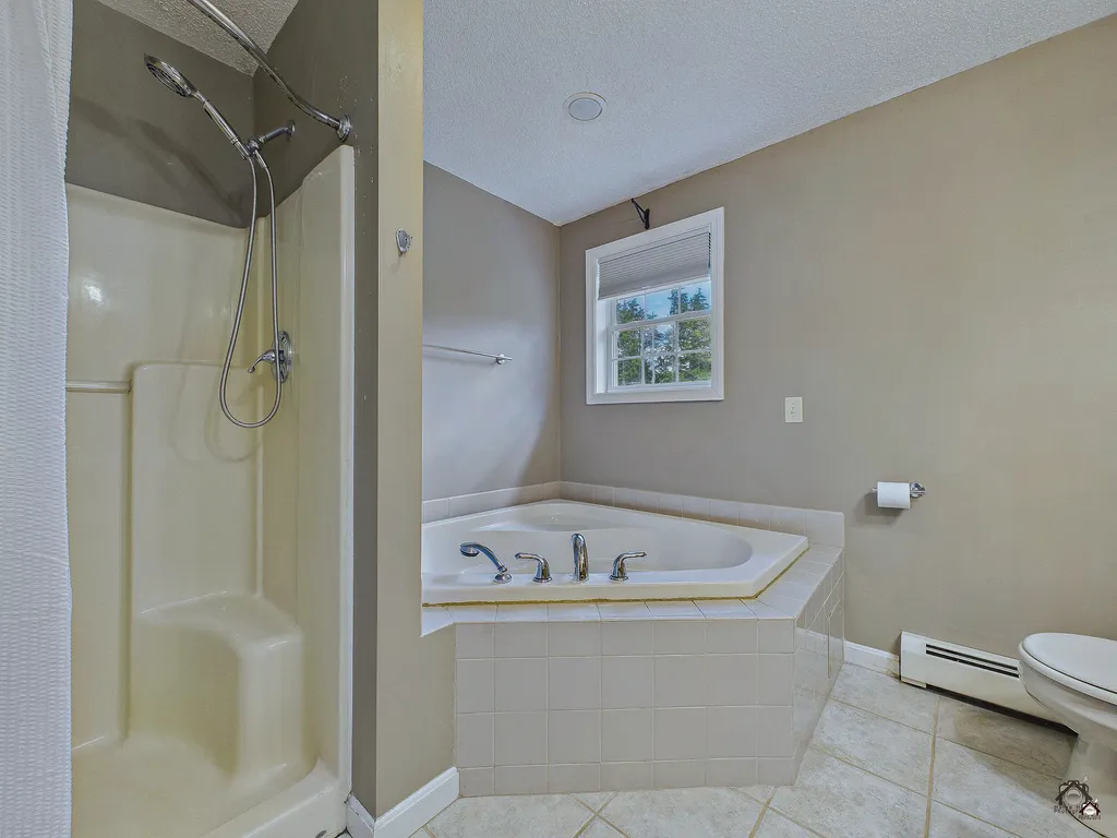 27 Hardwood Circle Belgrade ME 04917