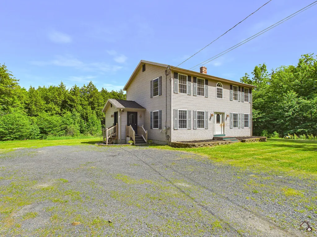 27 Hardwood Circle Belgrade ME 04917