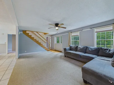 27 Hardwood Circle Belgrade ME 04917