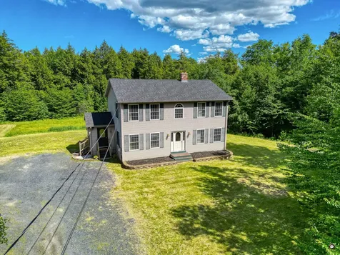 27 Hardwood Circle Belgrade ME 04917