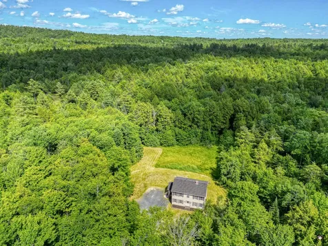 27 Hardwood Circle Belgrade ME 04917