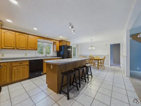 27 Hardwood Circle Belgrade ME 04917