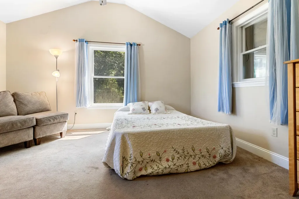1473 Eastern Road Warren ME 04864