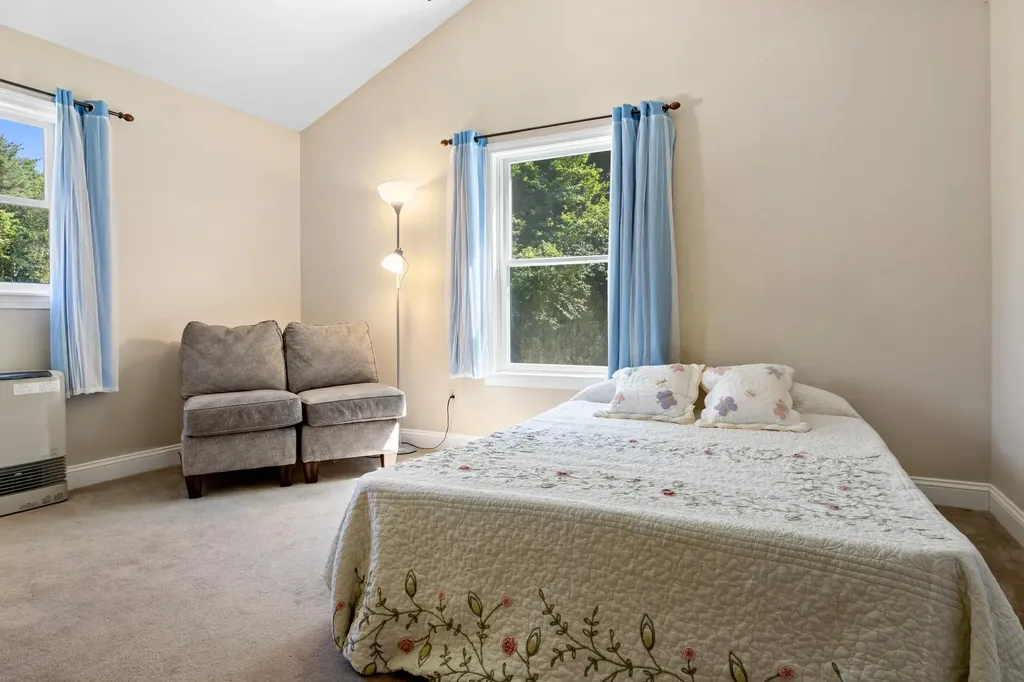 1473 Eastern Road Warren ME 04864