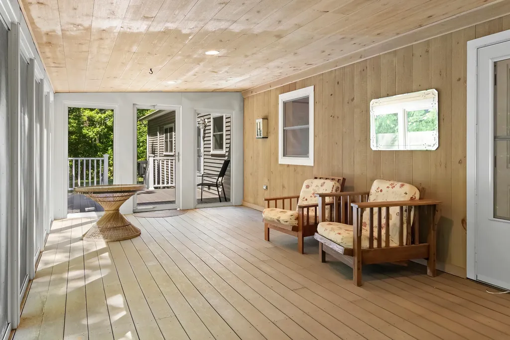 1473 Eastern Road Warren ME 04864