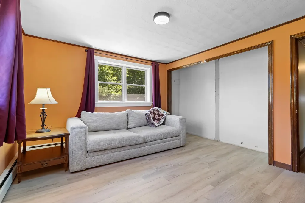 1473 Eastern Road Warren ME 04864