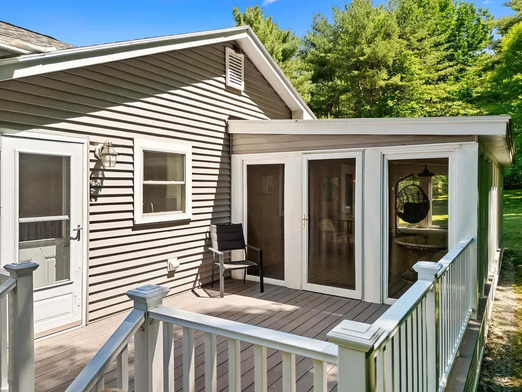 1473 Eastern Road Warren ME 04864