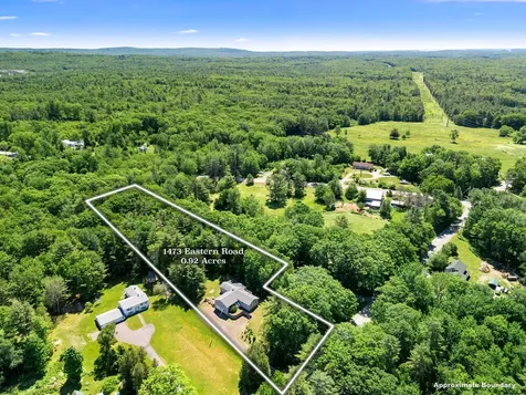 1473 Eastern Road Warren ME 04864