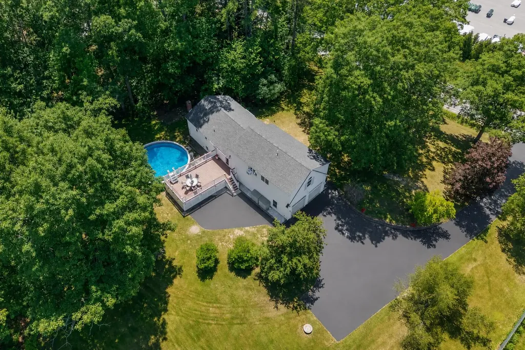 836 Old Post Road Arundel ME 04046