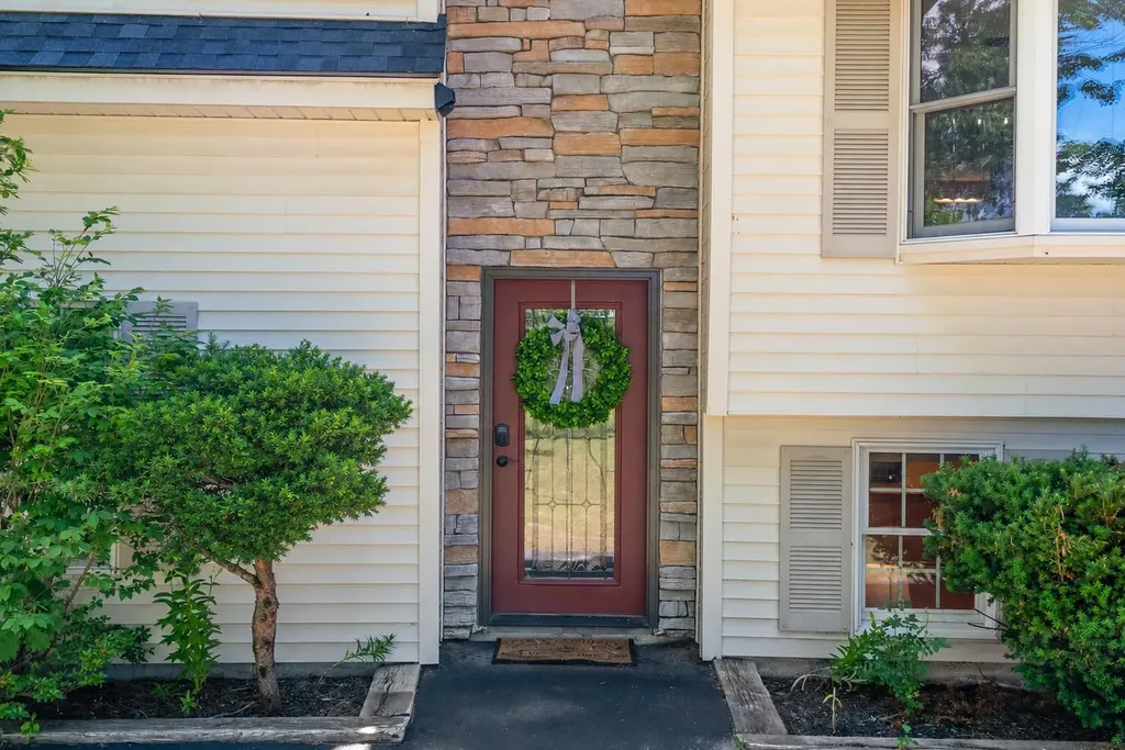836 Old Post Road Arundel ME 04046