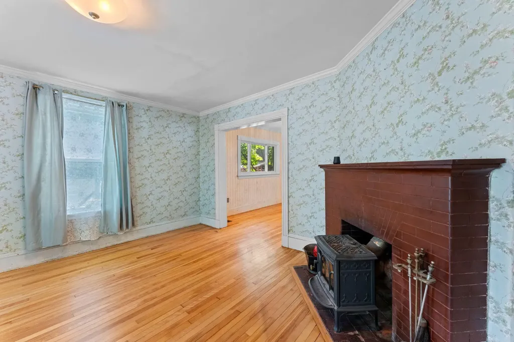 202 Norfolk Street Bangor ME 04401