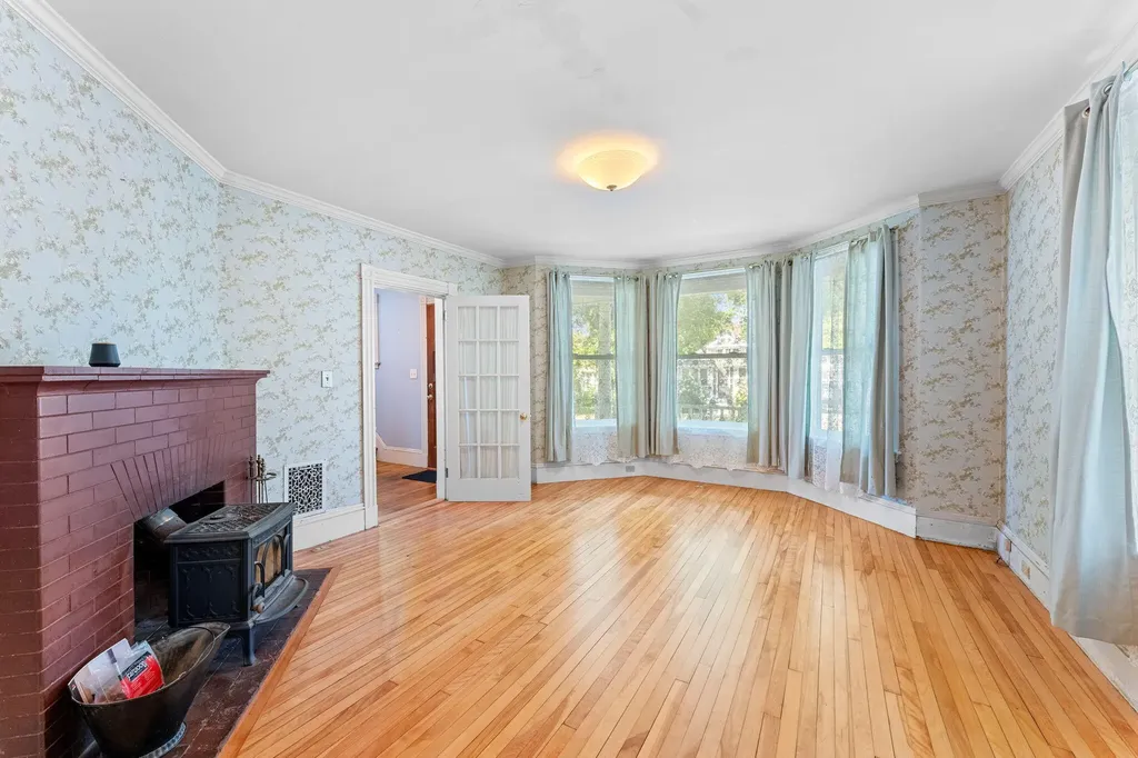 202 Norfolk Street Bangor ME 04401
