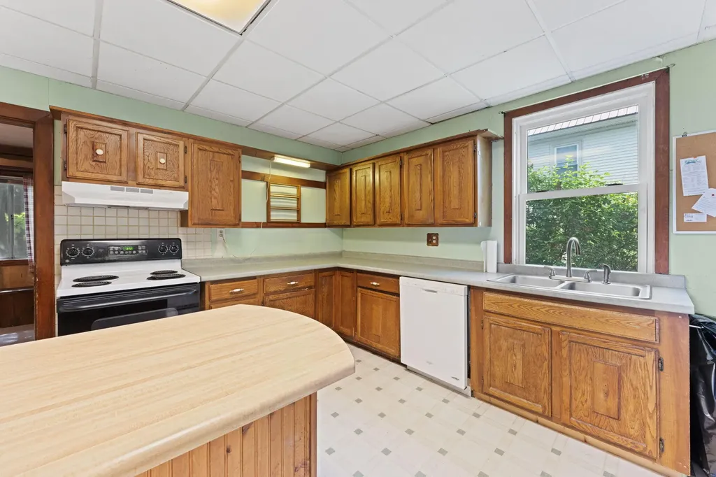 202 Norfolk Street Bangor ME 04401