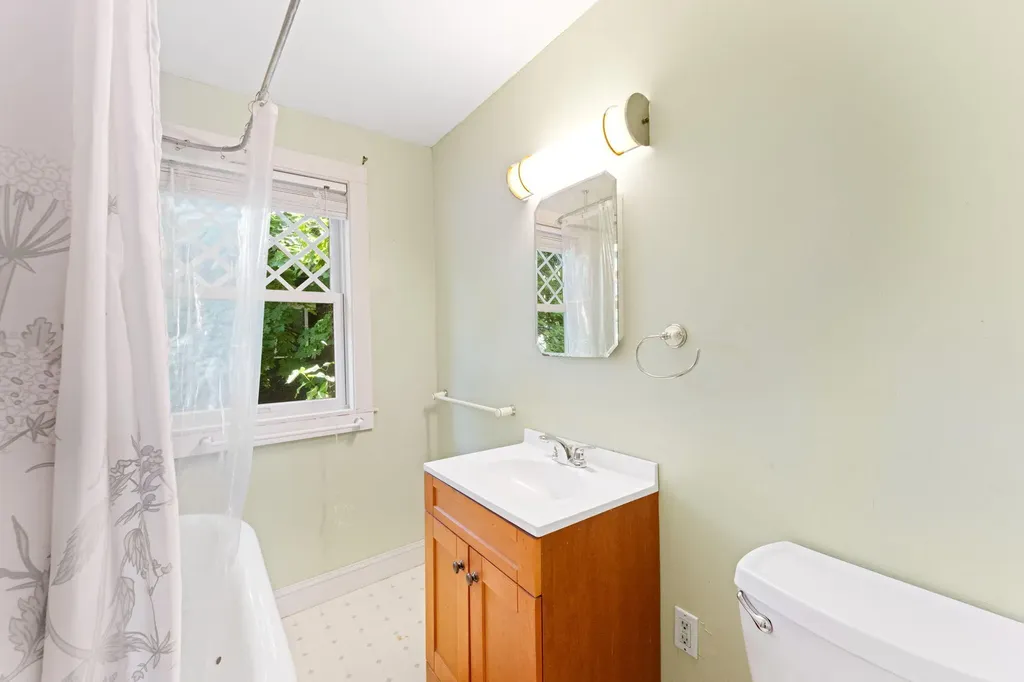 202 Norfolk Street Bangor ME 04401