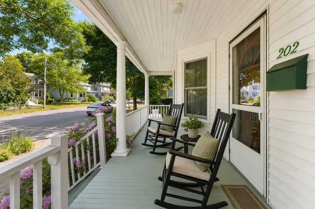 202 Norfolk Street Bangor ME 04401