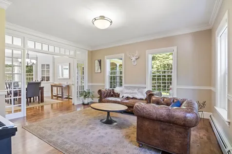 6 Thurston Lane Falmouth ME 04105