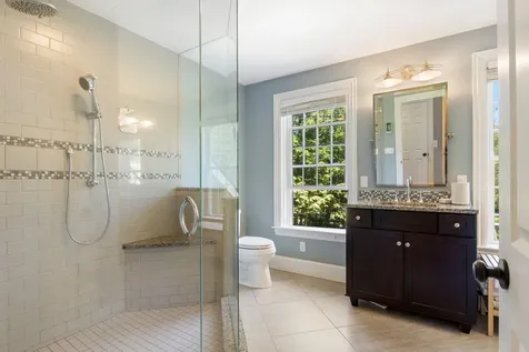 6 Thurston Lane Falmouth ME 04105