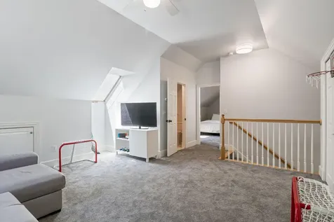 6 Thurston Lane Falmouth ME 04105