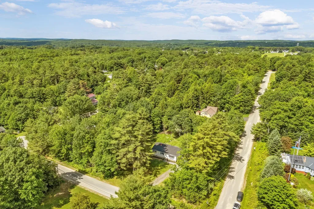 12 Norway Drive Chelsea ME 04330