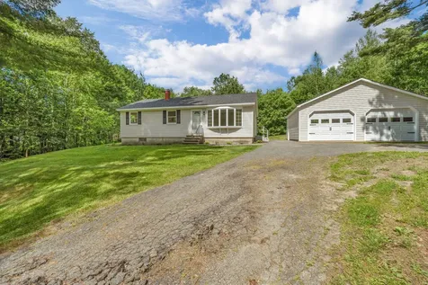12 Norway Drive Chelsea ME 04330