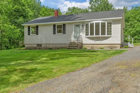 12 Norway Drive Chelsea ME 04330