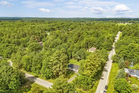 12 Norway Drive Chelsea ME 04330