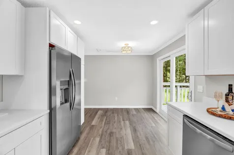 12 Norway Drive Chelsea ME 04330