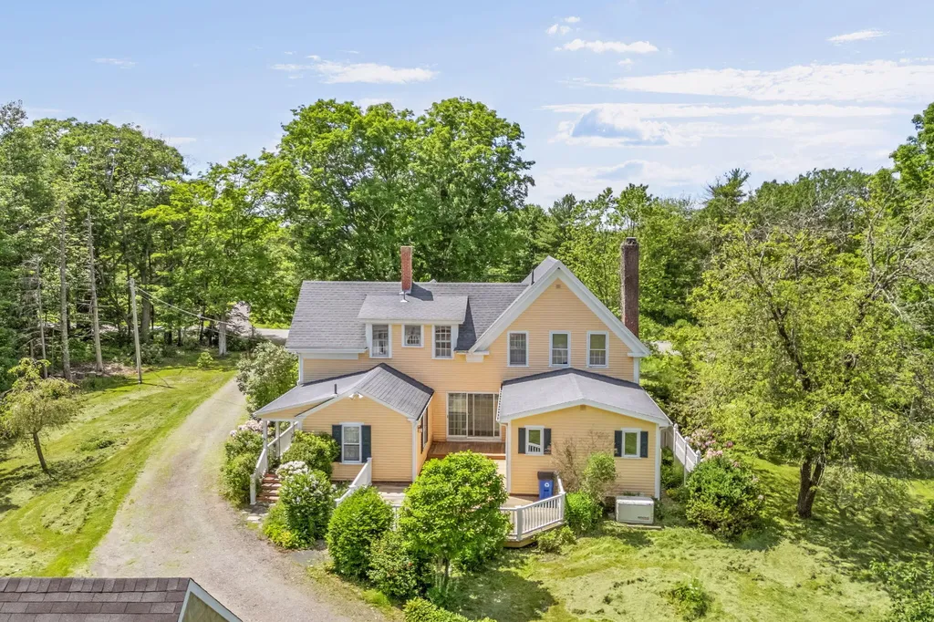 390 State Route 129 South Bristol ME 04573