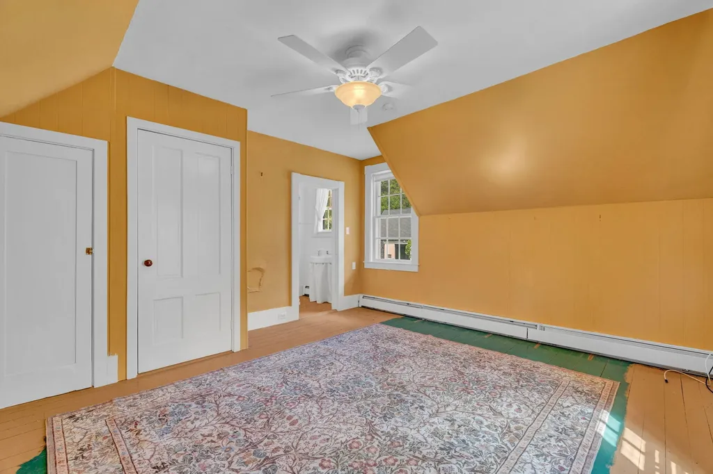 390 State Route 129 South Bristol ME 04573