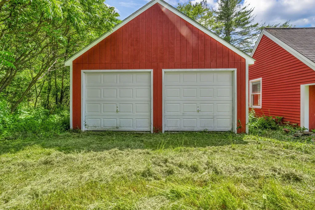390 State Route 129 South Bristol ME 04573