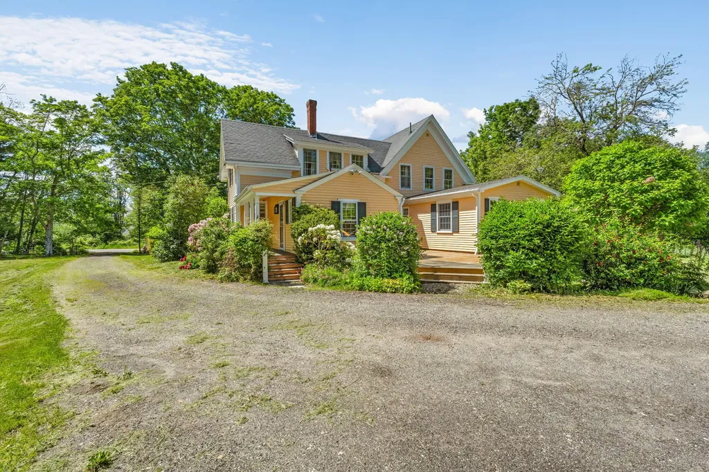 390 State Route 129 South Bristol ME 04573