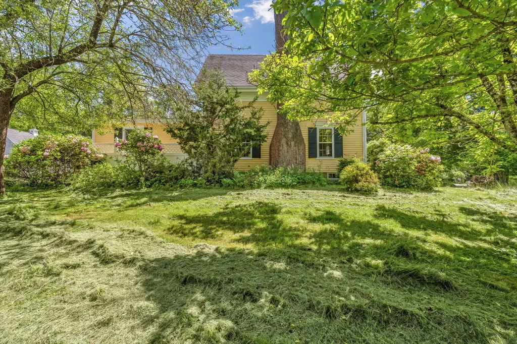 390 State Route 129 South Bristol ME 04573