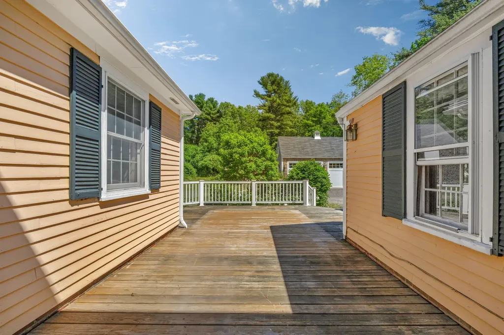 390 State Route 129 South Bristol ME 04573