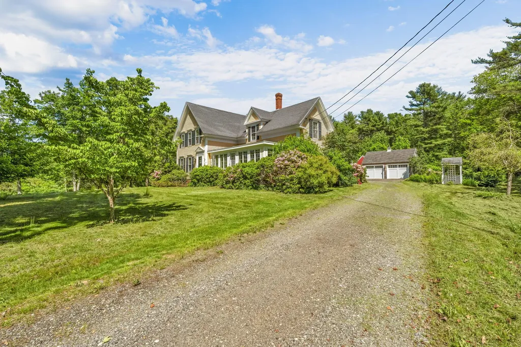 390 State Route 129 South Bristol ME 04573