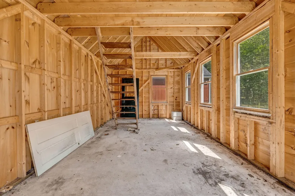 390 State Route 129 South Bristol ME 04573