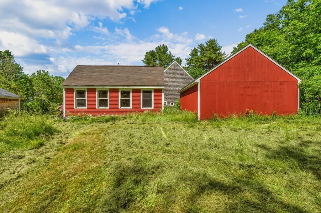 390 State Route 129 South Bristol ME 04573