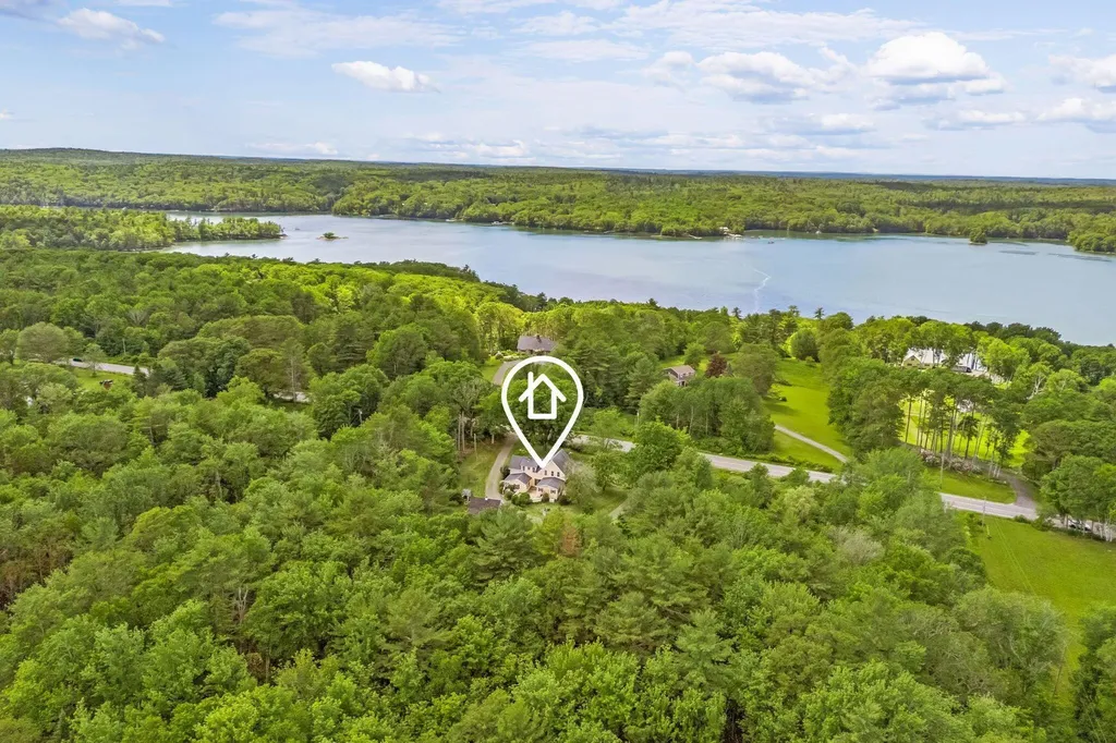 390 State Route 129 South Bristol ME 04573