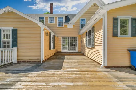 390 State Route 129 South Bristol ME 04573