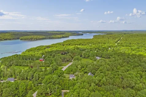 390 State Route 129 South Bristol ME 04573