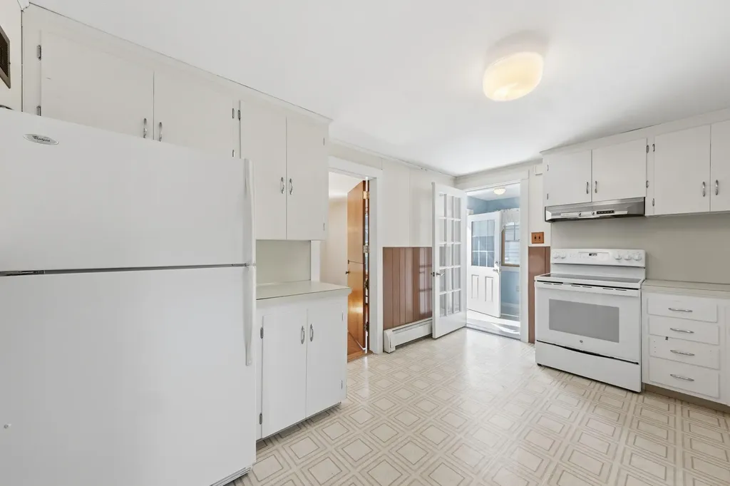 8 Court Street Rockland ME 04841